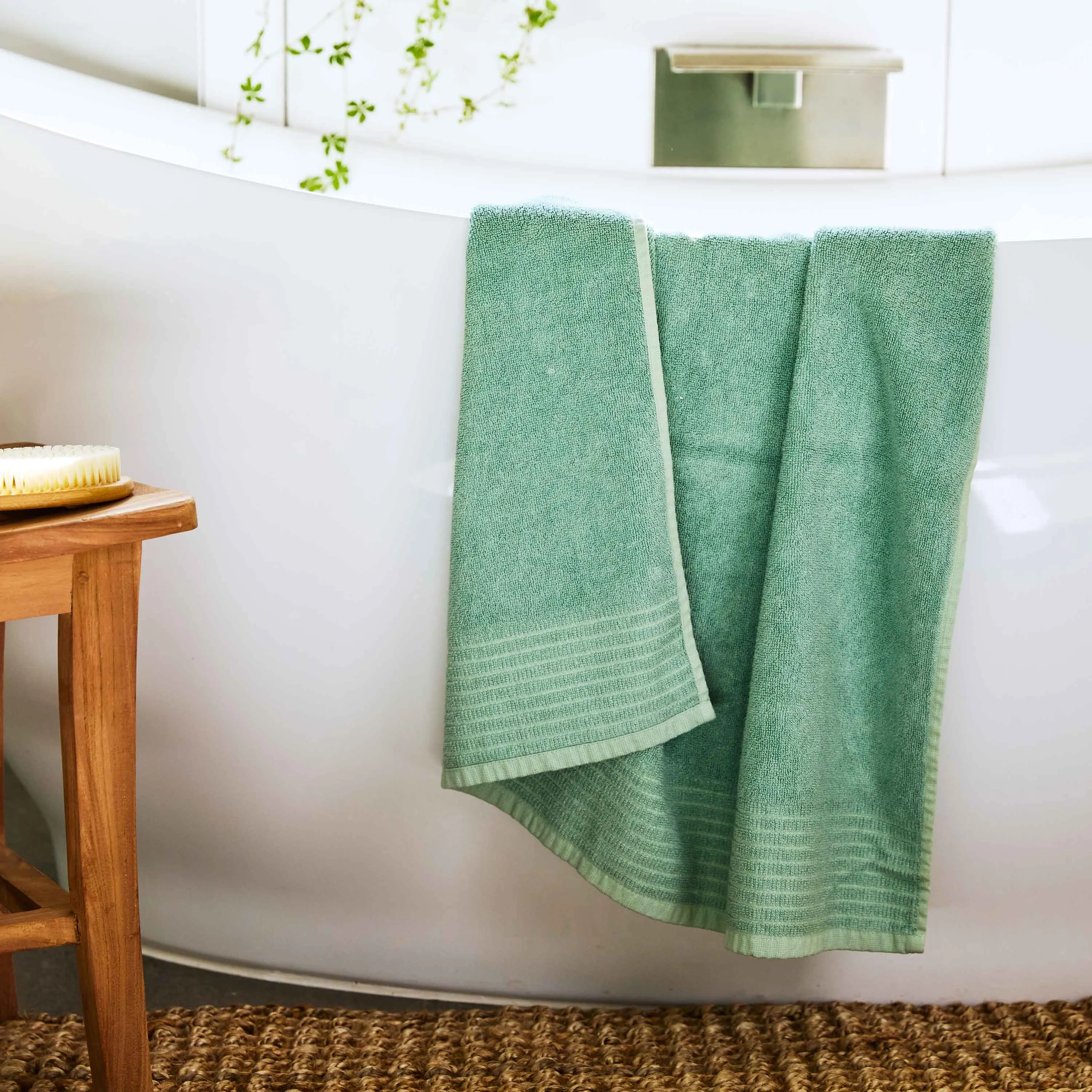 Bamboo Spa Bath Towel from BedVoyage Luxury Viscose – Seaglass