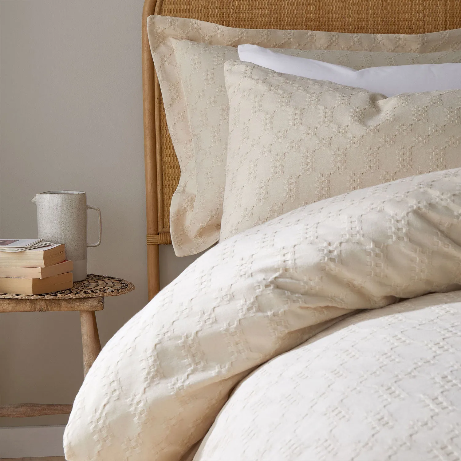 Bianca Waffle Natural 180TC Cotton Circle Duvet Set