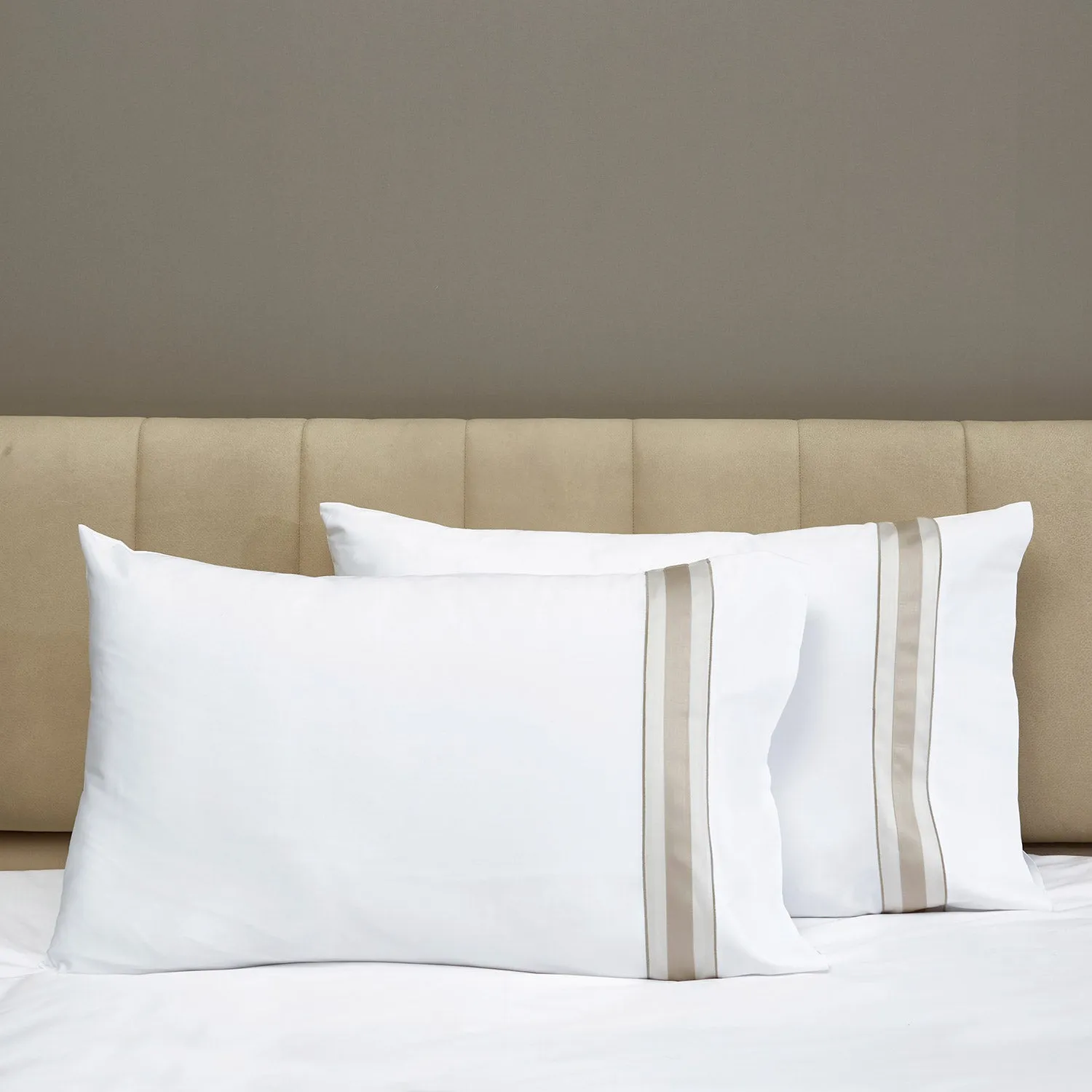 Dimora Sheets & Pillowcases, White/Khaki