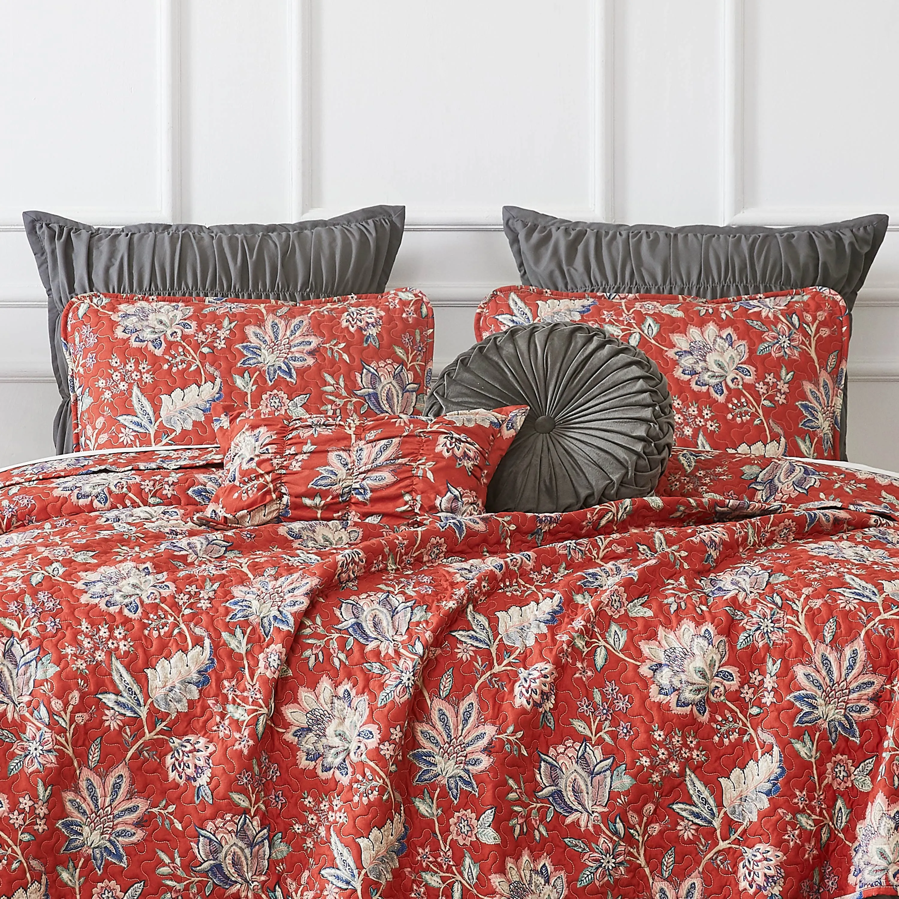 Jacobean Willow 7-Piece Quilt Bedding Set