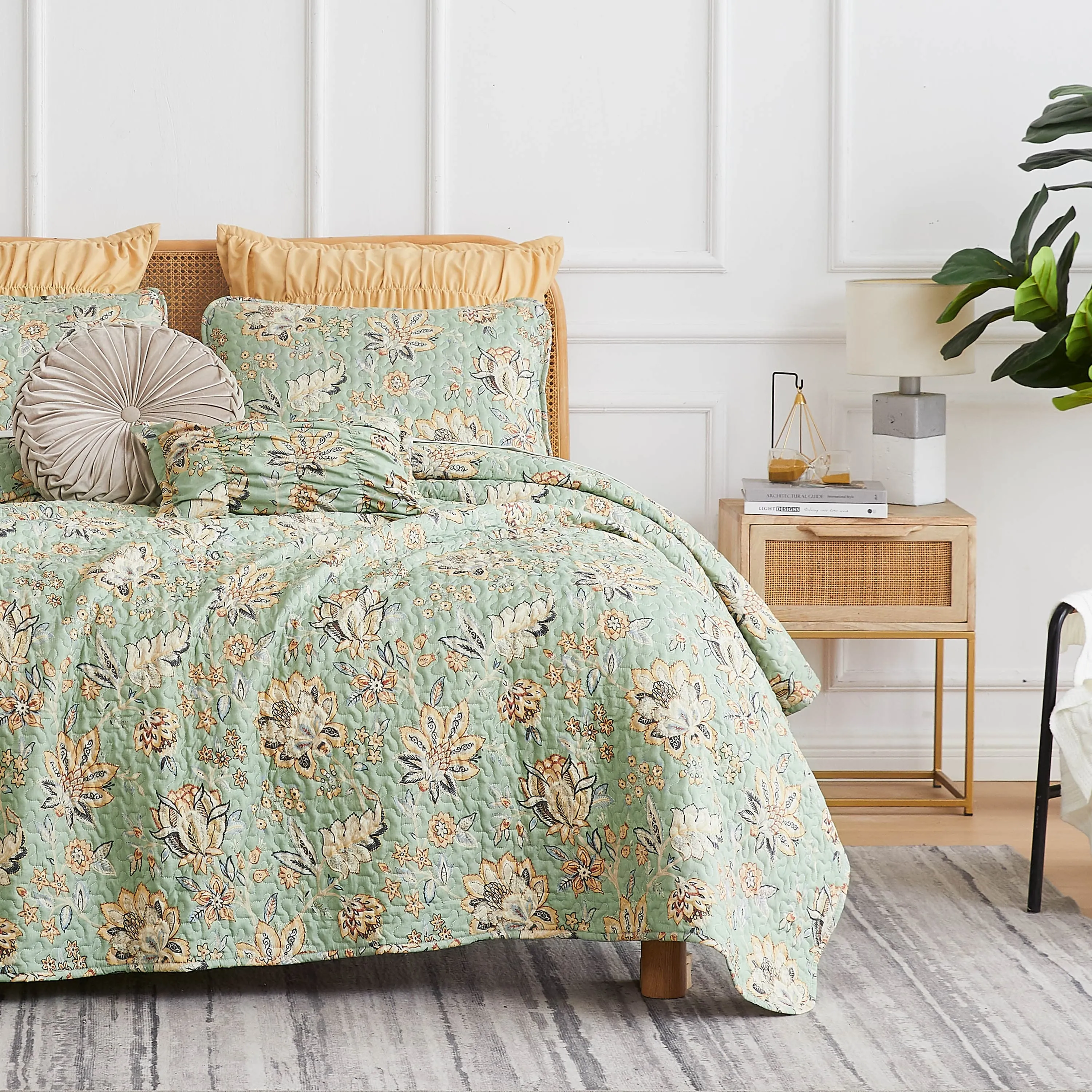 Jacobean Willow 7-Piece Quilt Bedding Set