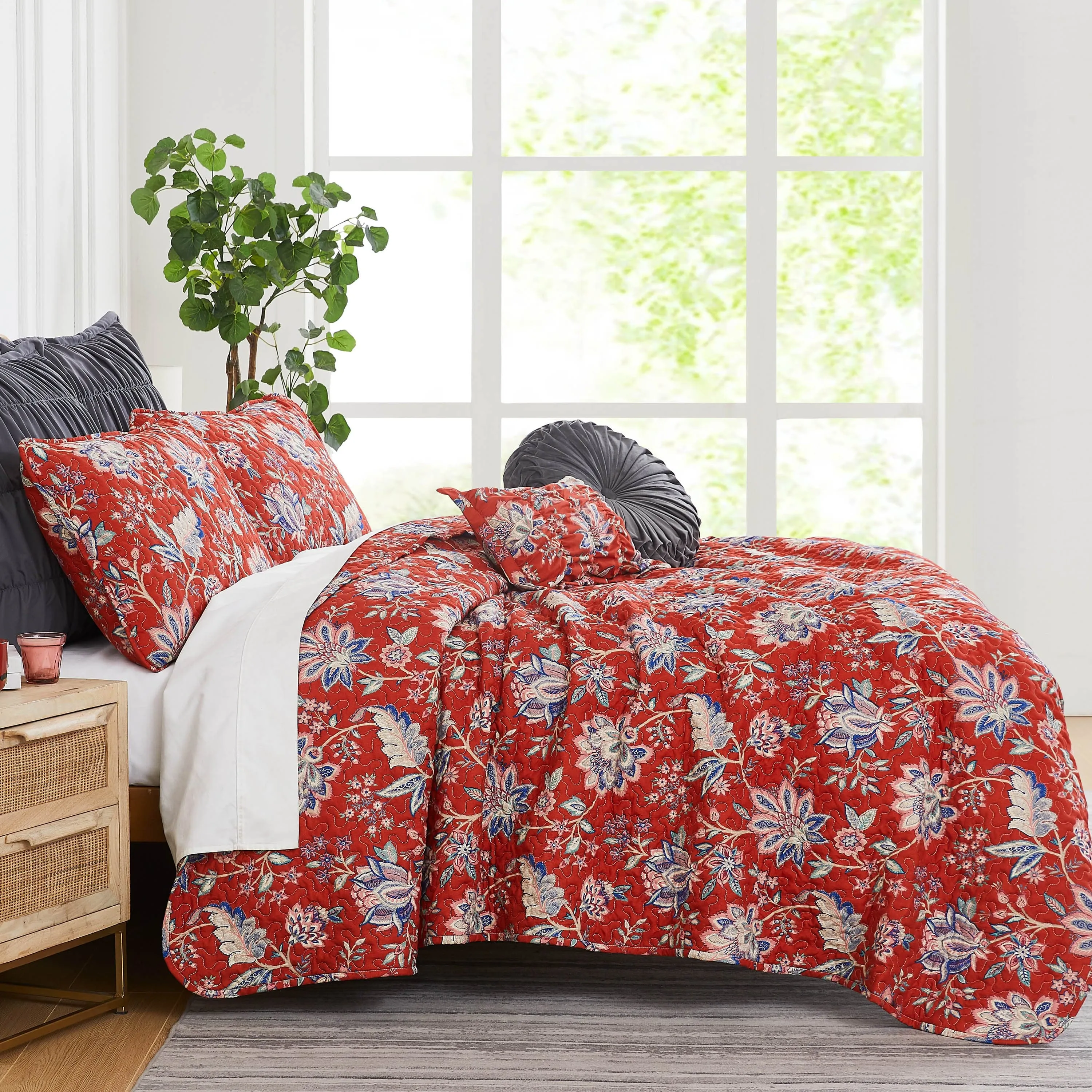 Jacobean Willow 7-Piece Quilt Bedding Set