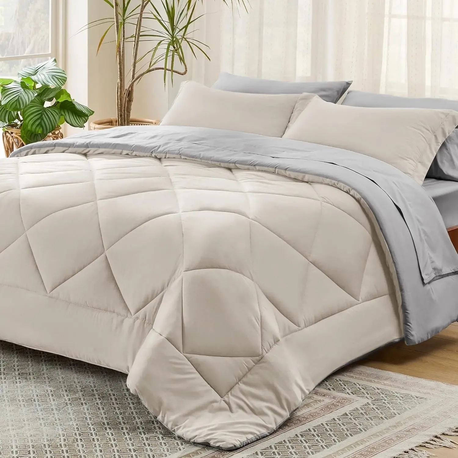 King Size 7-Piece Reversible Bedding Set