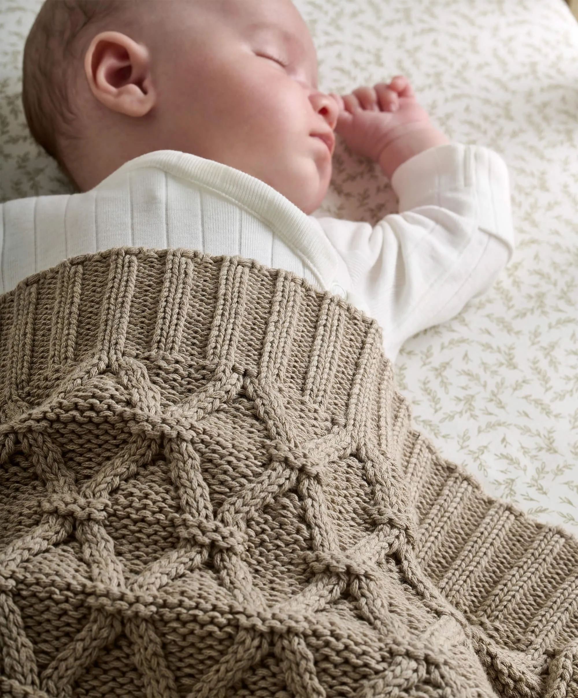 Knitted Blanket - Diamond - Welcome to the World Seedling