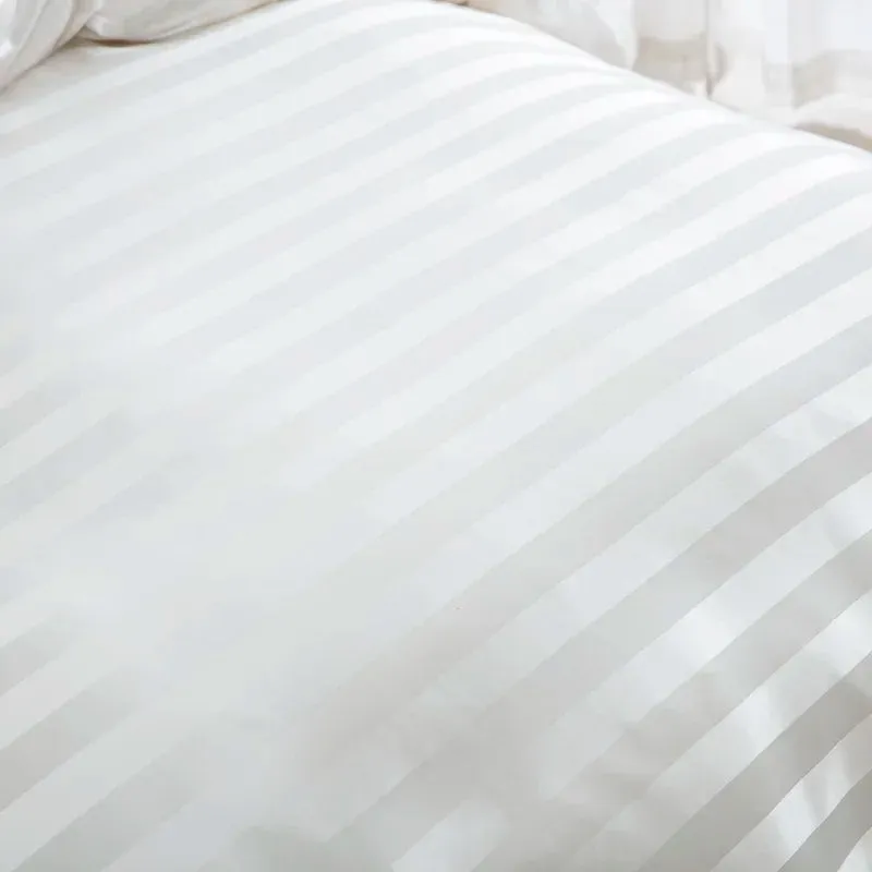 Luxury Satin Striped Duvet Cover Set with Zipper Closure & Pillow Cases