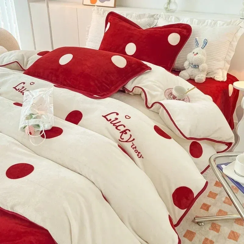 Polka Dot and Heart Winter Bedding Set