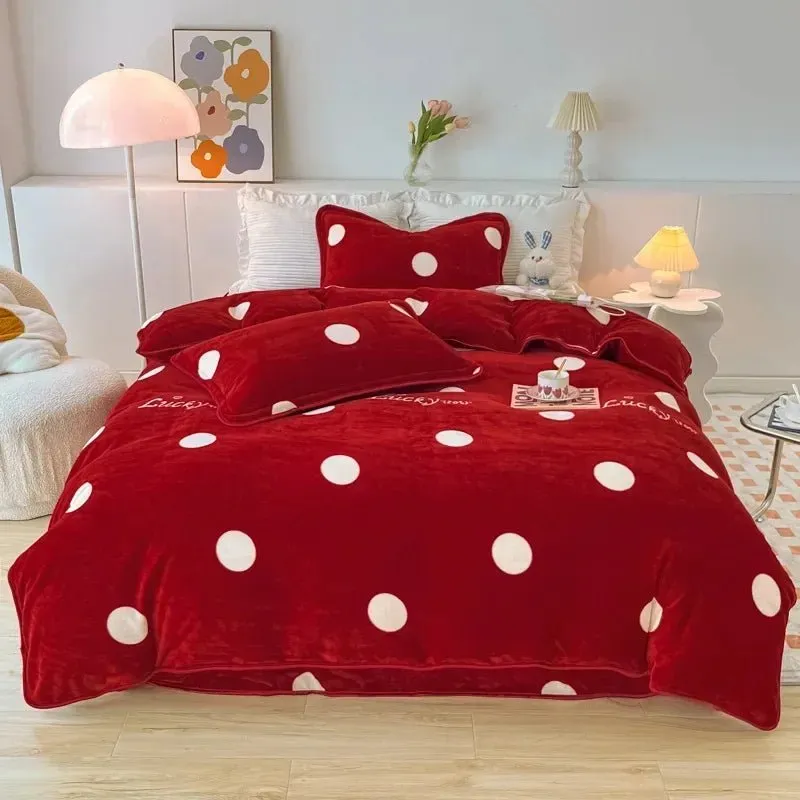 Polka Dot and Heart Winter Bedding Set