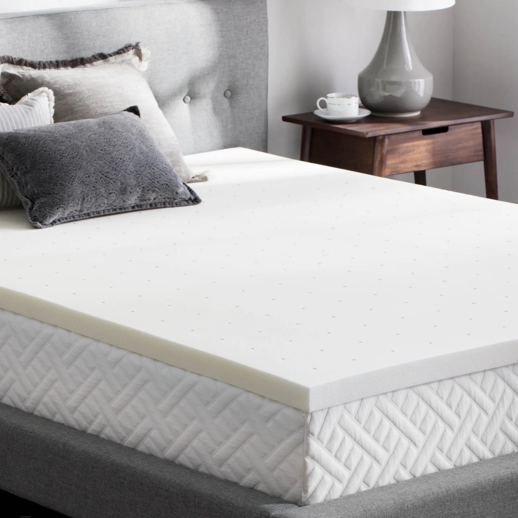 Queen : WEEKENDER 2 Inch Memory Foam Mattress Topper - Queen